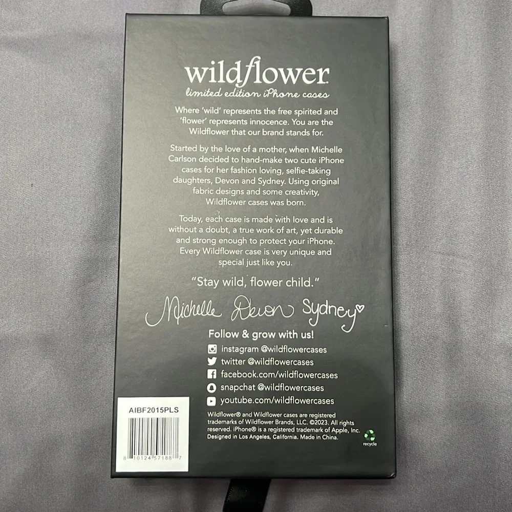 NWT Wildflower limited edition iPhone 15 + phone case